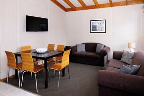 Airport Tourist Village Melbourne