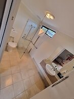 Airport Tourist Village Melbourne