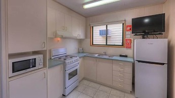 Airport Tourist Village Melbourne