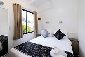 Airport Tourist Village Melbourne