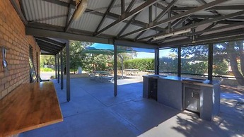 Airport Tourist Village Melbourne