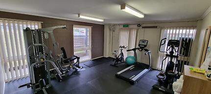 Airport Tourist Village Melbourne