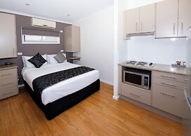 Airport Tourist Village Melbourne