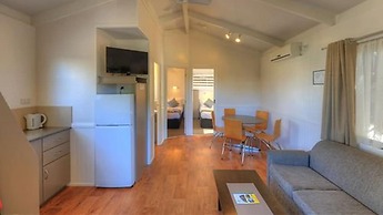 Airport Tourist Village Melbourne