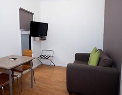 Airport Tourist Village Melbourne