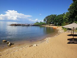 Blue Zebra Island Lodge