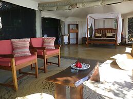 Blue Zebra Island Lodge