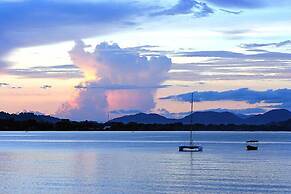 Blue Zebra Island Lodge