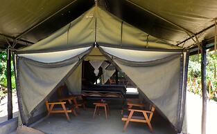 Blue Zebra Island Lodge