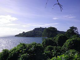 Blue Zebra Island Lodge
