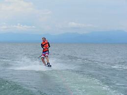 Blue Zebra Island Lodge