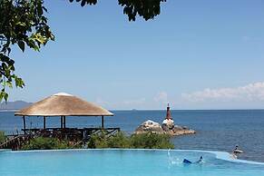 Blue Zebra Island Lodge