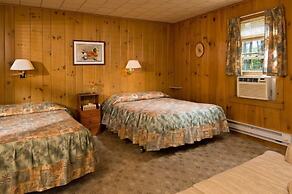 Pine Tree Motel & Cabins