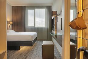 MOXY Milan Malpensa Airport