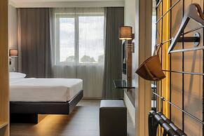 MOXY Milan Malpensa Airport