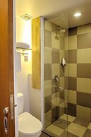 THE 1O1 Yogyakarta Tugu