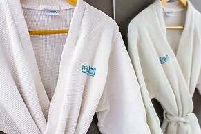 THE 1O1 Yogyakarta Tugu