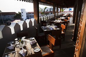 Spice Tree by Turaco