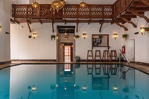 Spice Tree by Turaco