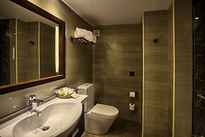 Spice Tree by Turaco