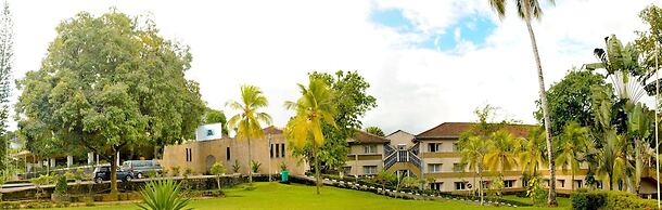 Ratnaloka Tour Inn