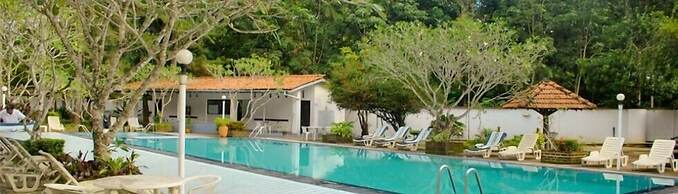 Ratnaloka Tour Inn