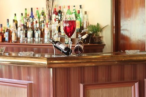 Ratnaloka Tour Inn
