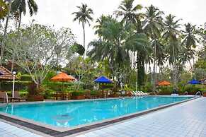 Ratnaloka Tour Inn