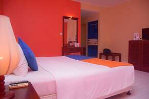 Ratnaloka Tour Inn