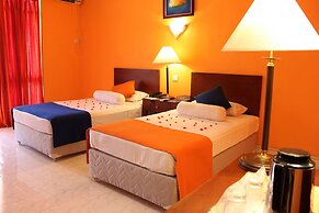 Ratnaloka Tour Inn