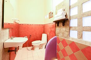 OYO 369 Micasa Guesthouse