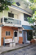 Stay With Me Guesthouse