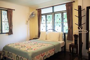 Stay With Me Guesthouse
