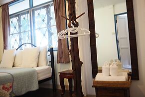 Stay With Me Guesthouse