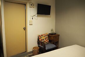 Stay With Me Guesthouse