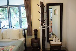 Stay With Me Guesthouse
