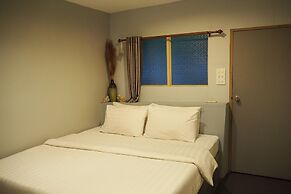 Stay With Me Guesthouse