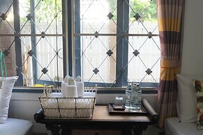 Stay With Me Guesthouse