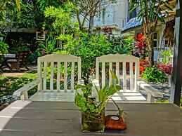 Stay With Me Guesthouse