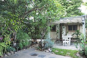Stay With Me Guesthouse