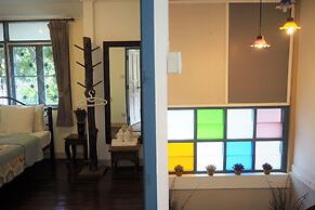 Stay With Me Guesthouse
