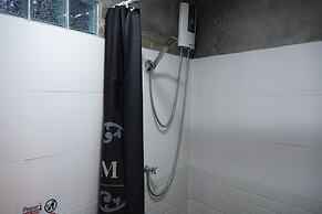 Stay With Me Guesthouse