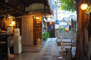 Stay With Me Guesthouse