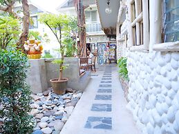 Stay With Me Guesthouse