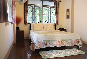 Stay With Me Guesthouse