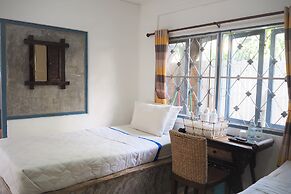 Stay With Me Guesthouse