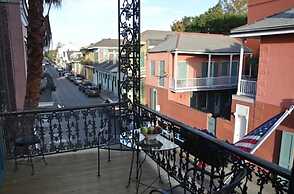 Lafitte Hotel & Bar
