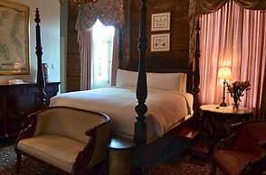 Lafitte Hotel & Bar