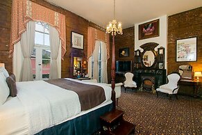 Lafitte Hotel & Bar