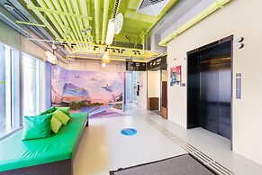 Y Loft Youth Square